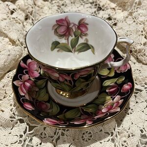 Royal Albert Provincial Flowers cup and saucer set “Pitcher Plant”